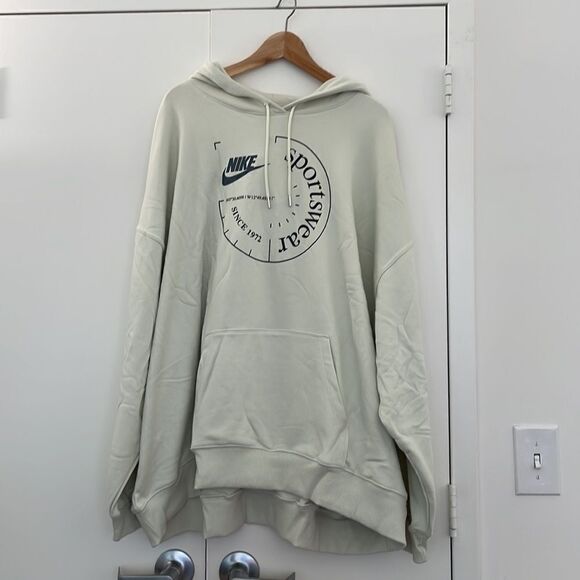 Nike Sport Utility Oversized Fleece Hoodie Light Green Women XL(FN7695-020)$80 - Picture 4 of 12